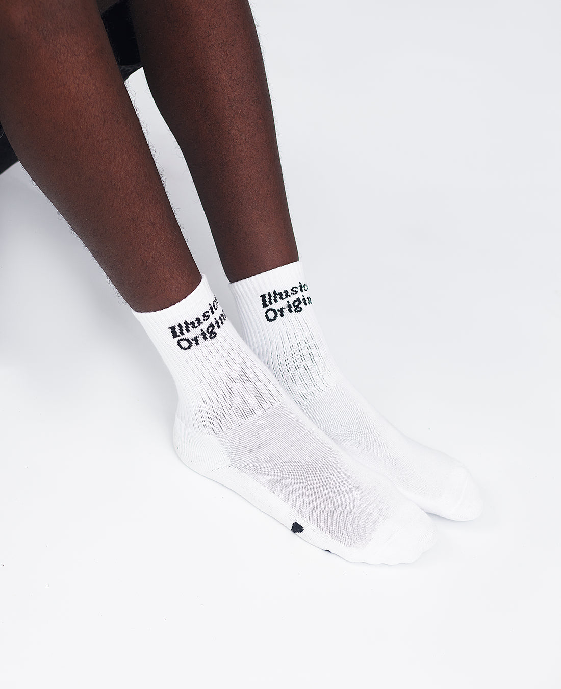 ILLUSIONS PREMIUM JACQUARD SOCK (WHITE AND BLACK)